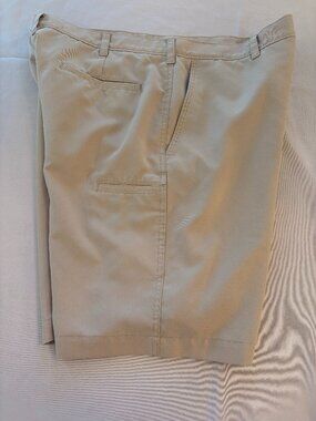Men's Beige PGA Tour Size 36 shorts